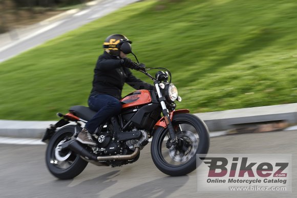 scrambler sixty2 2019